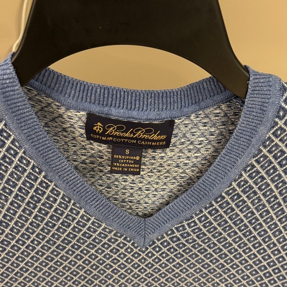 Brooks Brothers Supima Cotton Cashmere V-Neck Blue Diamond Sweater - Picture 4 of 7